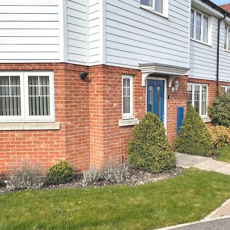 ويليسبرو Ashford Holiday Home Sleeps 6 Free Parking Wifi المظهر الخارجي الصورة