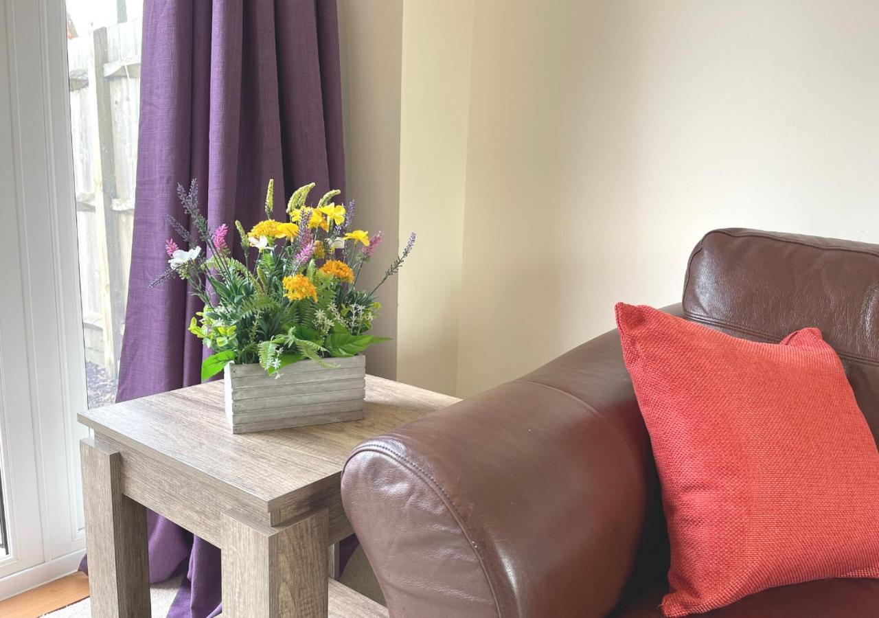 ويليسبرو Ashford Holiday Home Sleeps 6 Free Parking Wifi المظهر الخارجي الصورة