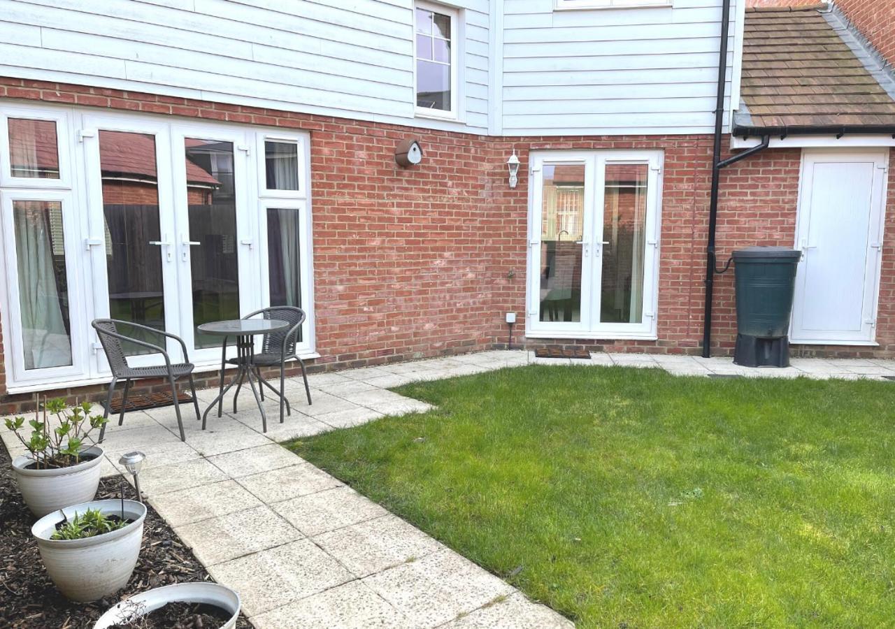 ويليسبرو Ashford Holiday Home Sleeps 6 Free Parking Wifi المظهر الخارجي الصورة