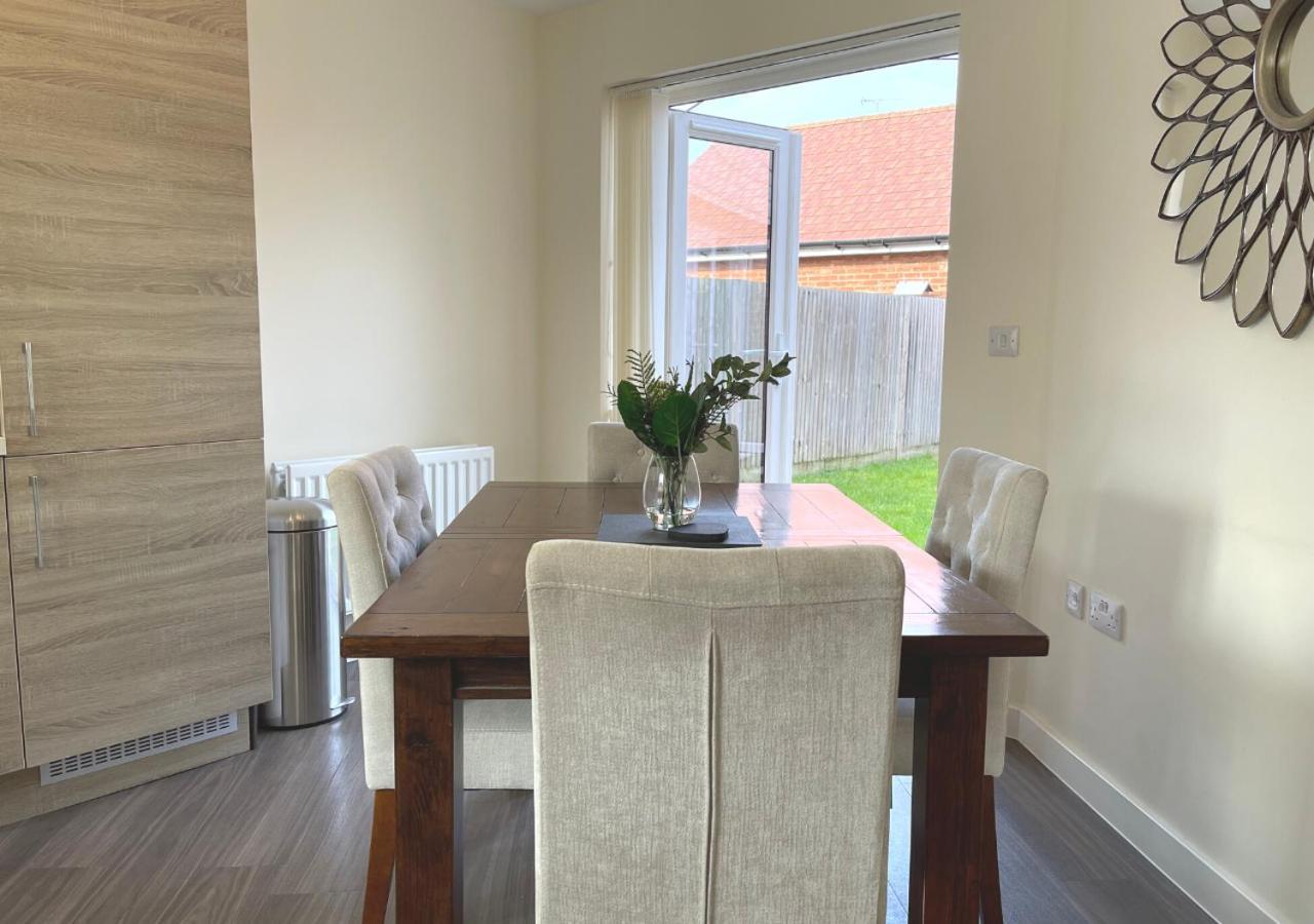 ويليسبرو Ashford Holiday Home Sleeps 6 Free Parking Wifi المظهر الخارجي الصورة